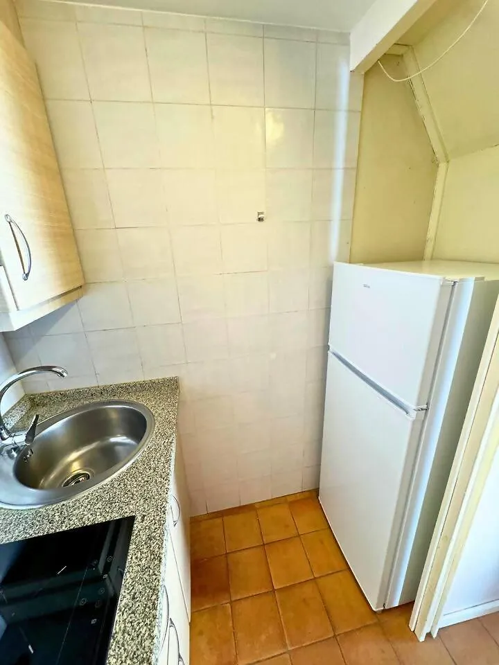 Home4U Castillejos Granada 0*,